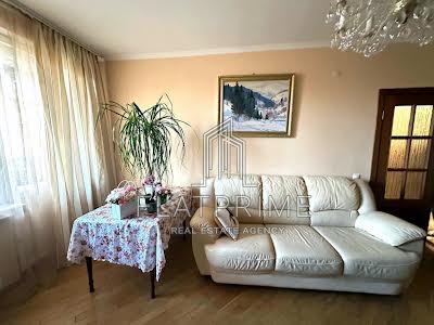 квартира за адресою Михайла Омеляновича-Павленка вул. (Суворова), 11