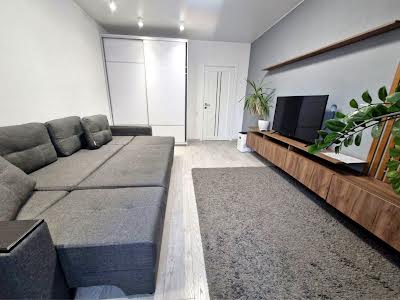 квартира за адресою Боголюбова вул., 27