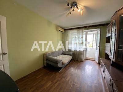 квартира за адресою Космонавтів вул., 11в