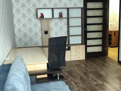 квартира за адресою Миру вул., 21
