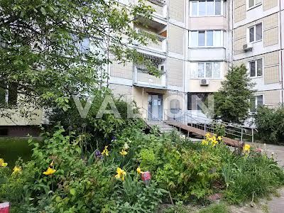 квартира за адресою Підлісна вул., 6