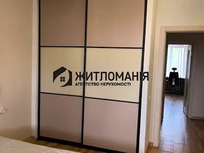 квартира за адресою Академіка Булаховського вул., 5-Д