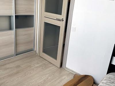 квартира за адресою Авіаконструктора Ігоря Сікорського вул. (Танкова), 1-А