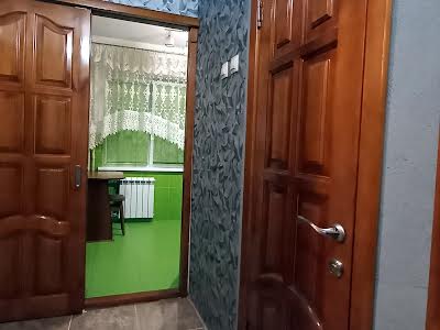 квартира за адресою Богатирська вул., 10