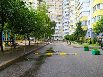 квартира за адресою Драгоманова вул., 6/1