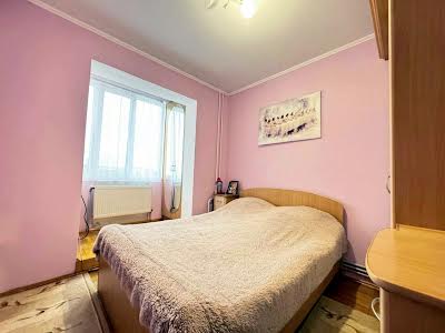 квартира за адресою Василя Симоненка вул., 7