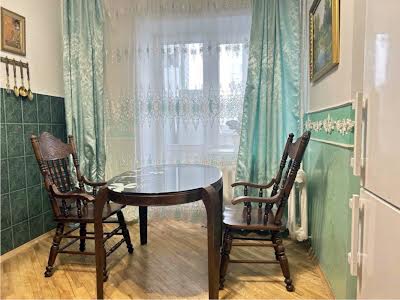квартира за адресою Відпочинку вул., 10