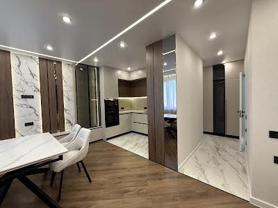 квартира за адресою Перлинна вул., 8