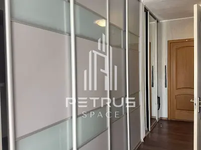 квартира за адресою Анни Ахматової вул., 6