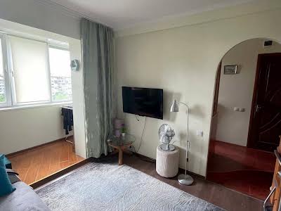 квартира по адресу Героев Днепра ул., 25