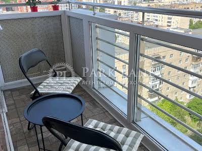 квартира за адресою Василя Тютюнника вул. (Анрі Барбюса), 53