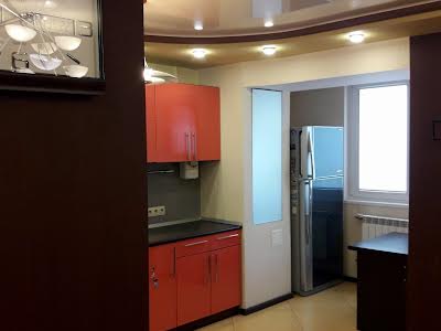 квартира за адресою Шовкуненка вул., 5
