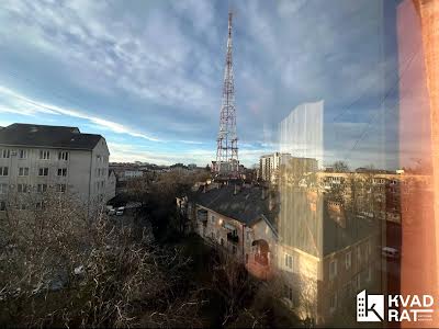 квартира за адресою Євгена Коновальця вул., 44