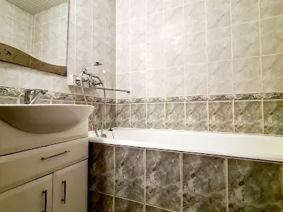 квартира за адресою В'ячеслава Чорновола вул., 10