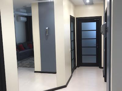 квартира за адресою Сім'ї Кульженків вул. (Петра Дегтяренка), 35
