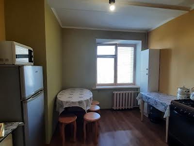 квартира за адресою Ованеса Туманяна вул., 8