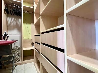 квартира за адресою Жасминова вул., 11