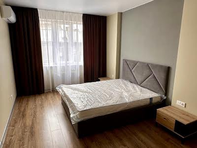 квартира за адресою Загорівська вул. (Багговутівська), 25