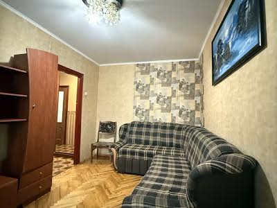 квартира за адресою Ушинського вул., 27