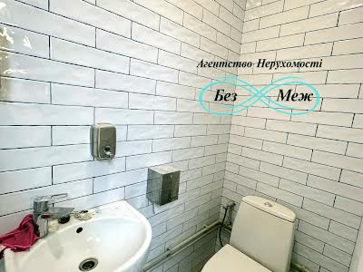 комерційна за адресою Щаслива вул., 11