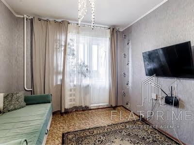 квартира по адресу Анны Ахматовой ул., 13В