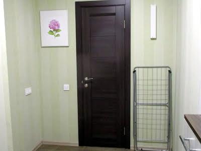 квартира за адресою Романа Шухевича просп. (Генерала Ватутіна), 26