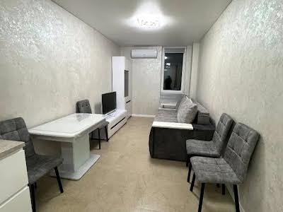 квартира за адресою Космічна вул., 5