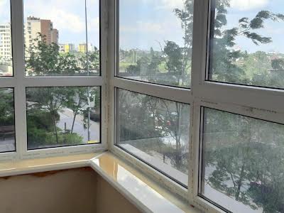 квартира за адресою Михайла Максимовича вул. (Онуфрія Трутенка), 26