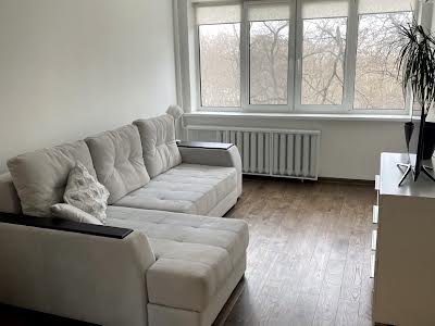 квартира за адресою Солом'янська вул., 41