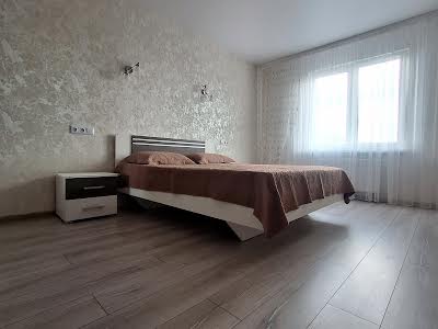 квартира за адресою Ревуцького вул., 54
