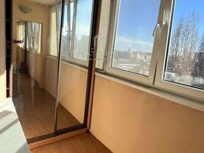 квартира за адресою Автозаводська вул., 39