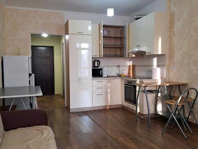квартира за адресою Каховська вул., 62а