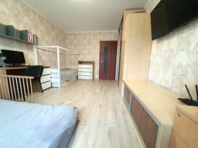 квартира за адресою Сергія Данченка вул., 3