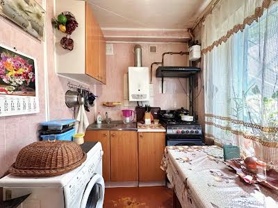 квартира за адресою Високовольтна вул., 12