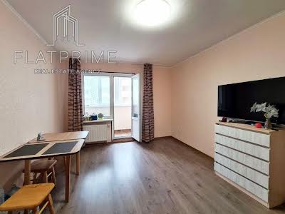 квартира за адресою Ревуцького вул., 54