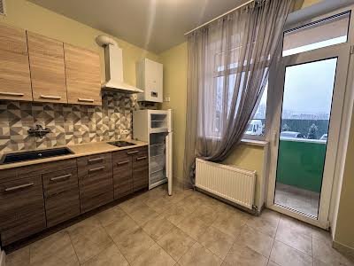 квартира по адресу Яровая ул., 2а