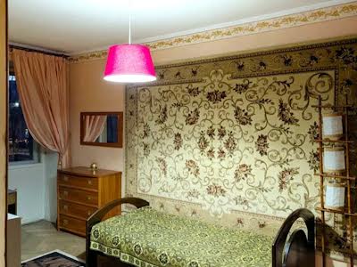 квартира за адресою Михайла Омеляновича-Павленка вул. (Суворова), 19А
