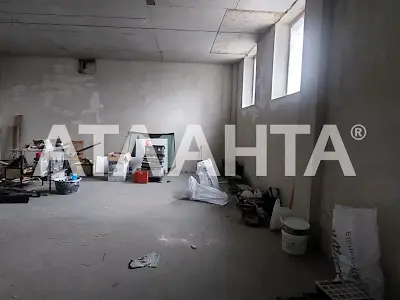 комерційна за адресою Лугова вул., 3б