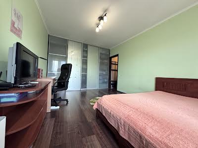 квартира по адресу Героев Днепра ул., 43