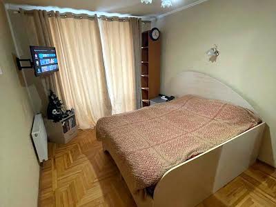 квартира за адресою Дерев'янка вул., 3б
