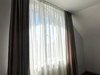 будинок за адресою Прикарпатська, 1б