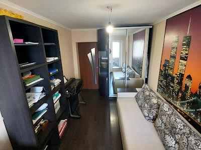 квартира по адресу Космонавтов ул., 68А