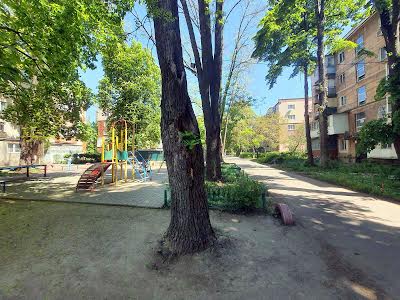 квартира за адресою Космонавтів вул., 23/2