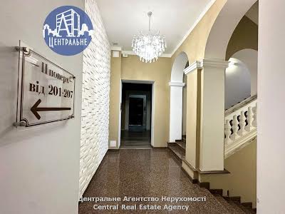 комерційна за адресою Івана Франка вул., 11