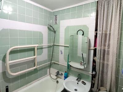 квартира за адресою Братів Зірових, 25