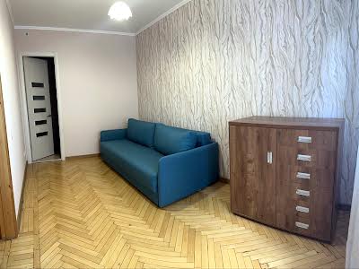 квартира за адресою Стадіонний проїзд, 2/1