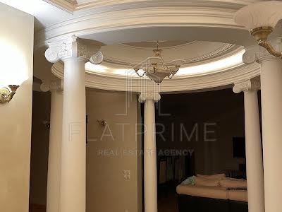 квартира за адресою Старонаводницька вул., 13