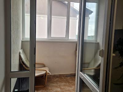 квартира за адресою Приозерний бульв., 3