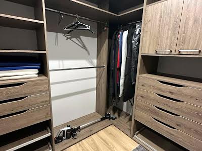 квартира за адресою с. Крижанівка, Дрезденська вул., 13