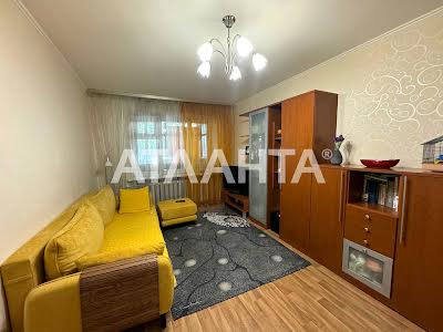 квартира за адресою Генерала Петрова вул., 47